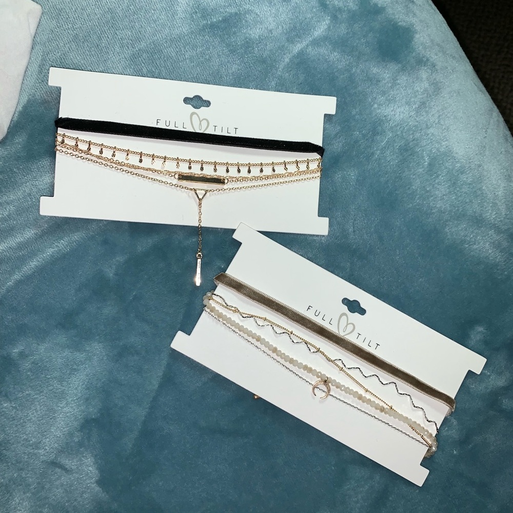 Cute choker/different size necklace